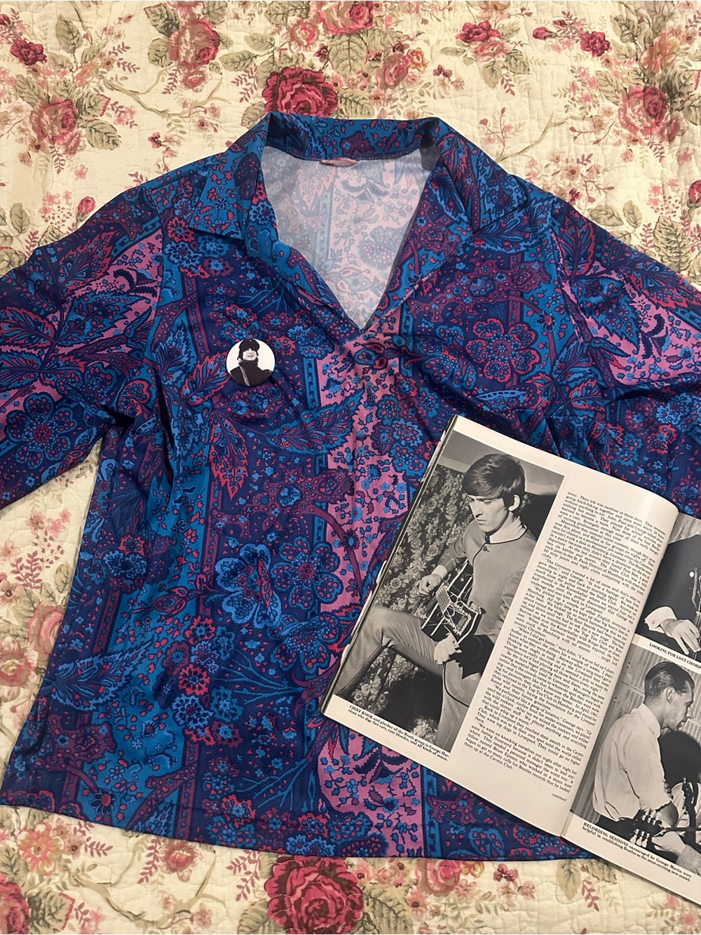 True Vintage 70s Psychedelic Blue Pink Paisley Floral Disco Pullover Top M-XL